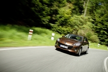 Mazda 3 Hatchback 2011 19